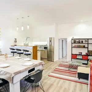 Apartment Centrale 2 - F4 Spacieux Et Confortable Au Centre Du Vieux-nice, Nice